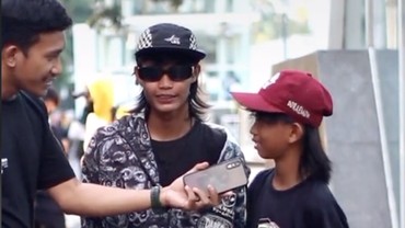 img-title Apa Itu Gaya 'Bonge' yang Viral di Citayam Fashion Week?