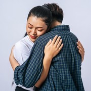 Meski Nggak Mudah, Coba Cara Ini Buat Ikhlas Memaafkan Diri Sendiri ataupun Orang Lain yang Menyakiti