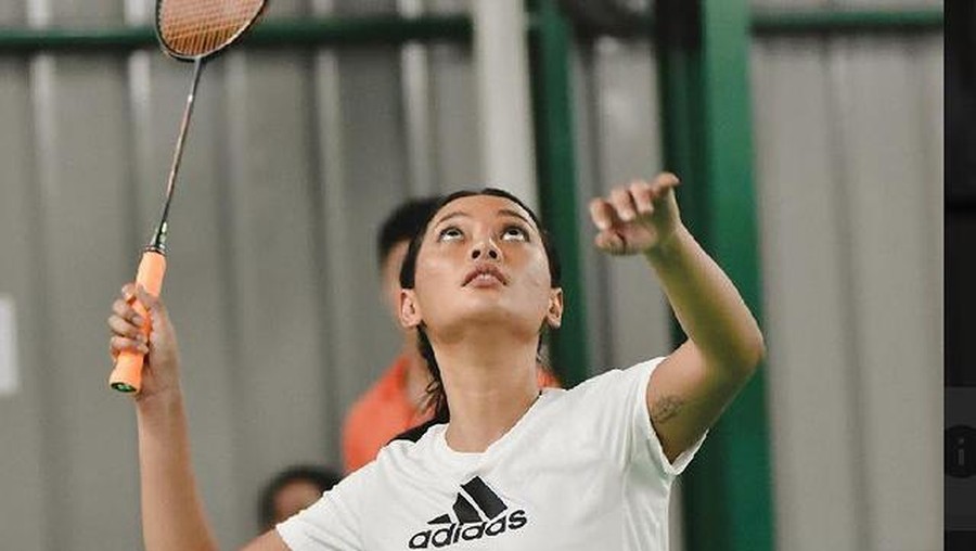 Hesti Purwadinata dan Erika Carlina