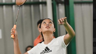img-title Erika Carlina Optimis Menang Bulutangkis Lawan Raisa dan Anya Geraldine