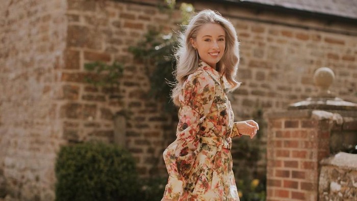 Pilihan Dress untuk Tampil Anggun dan Feminin ala si Fashion Mumblr