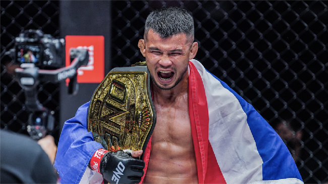 ONE Championship menjadi rumah dari para atlet terbaik dalam seni bela diri striking yang mengandalkan kaki serta tangan dalam menyerang lawan.