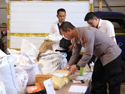 Kenali Ciri Khas Mi Berformalin Hasil Buatan Pabrik di Bandung
