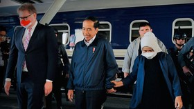 Agenda Lengkap Jokowi di Ukraina Hari Ini