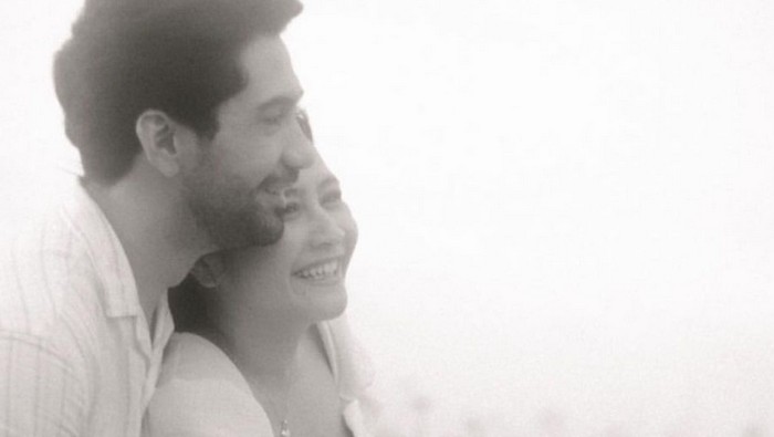 Prilly Latuconsina dan Reza Rahadian