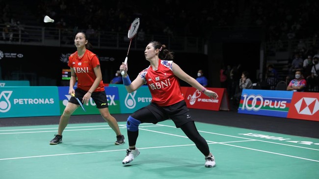 Febby Valencia/Ribka Sugiarto berhasil lolos ke perempat final Malaysia Open 2022 setelah mengalahkan Srivedya Guruzada/Ishika Jaiswal.