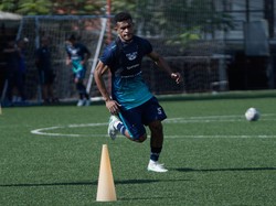 Tinggalkan Persib, Ricky Kambuaya Resmi Gabung Dewa United