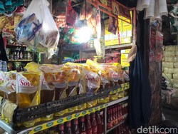 Pedagang Sukabumi: Kita Mau Pakai Aplikasi, yang Beli Belum Tentu