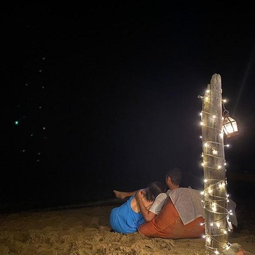 8 Potret Shalom Razade Rayakan Ultah dengan Kekasih di Labuan Bajo