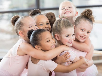 3 Cara Menemukan Minat dan Bakat Anak Sejak Usia Dini, Perlukah Ikut Les?