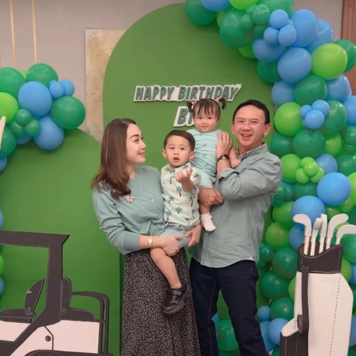 <p>Puput dan Ahok mengadakan pesta sederhana untuk pesta perayaan ulang tahun ini. (Foto: Instagram @btpnd)</p>