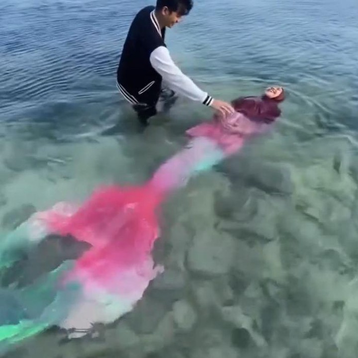 <p>Baby R merupakan sebutan untuk calon buah hati mereka. Ricis dan Ryan terlihat bahagia menghabiskan waktu berdua, ya Bunda. (Foto: Instagram @riaricis1795)</p>