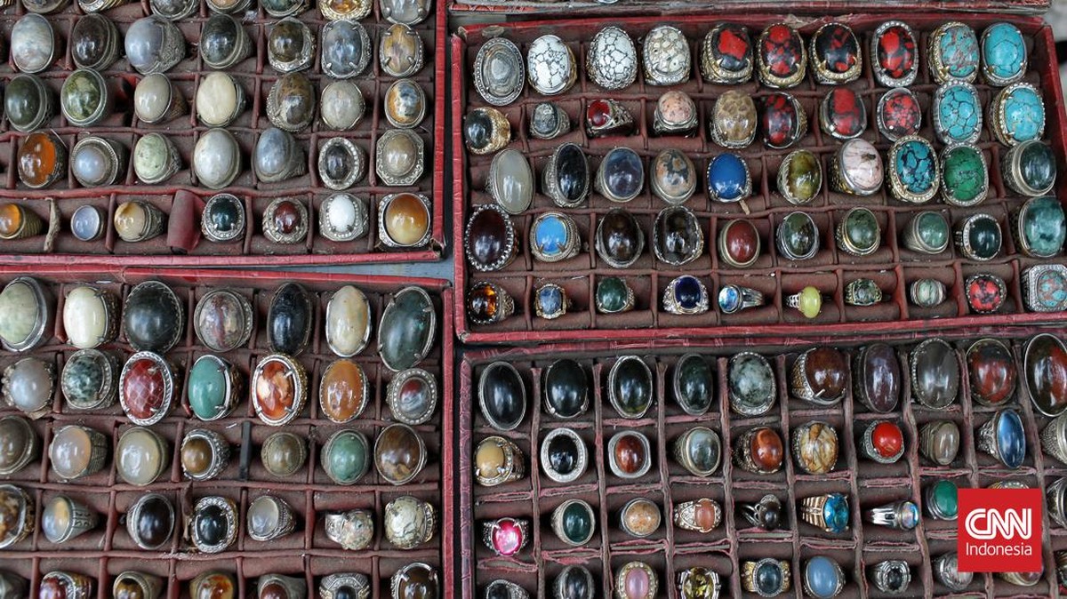 FOTO: Bisnis Batu Akik di 'Mal Brigif' Mulai Menjanjikan