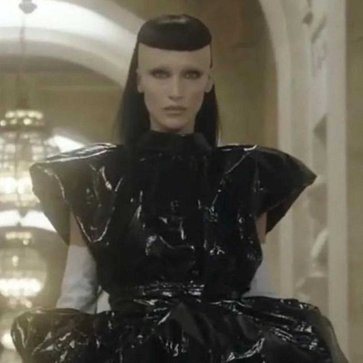 Gigi Hadid dan Bella Hadid