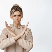 5 Kelemahan Zodiak Cancer dalam Menjalin Hubungan yang Memicu Toksik untuk Pasangannya