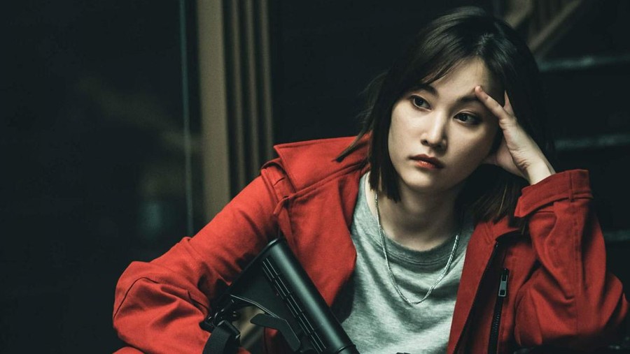 Jeon Jong Seo di Drama Korea Money Heist Korea - Joint Economic Korea