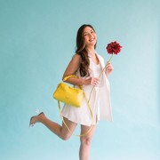 Dari Jessica Mila hingga Enzy Storia, Simak Gaya Stylish Selebriti dengan Tas Kate Spade New York! Playful ala Cewek Kue