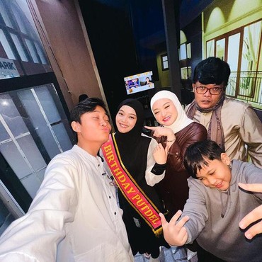 Momen Hangat Rizwan Fadilah Anak Sule Cium Nathalie Holscher Kembali Viral