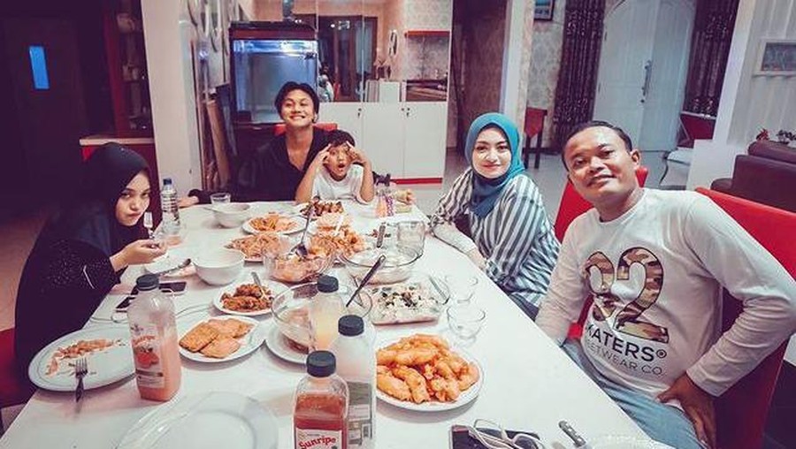 Keluarga Sule dan Nathalie Holscher