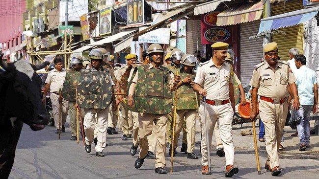 Pemerintah Negara Bagian Rajashtan melakukan lockdown dan menerapkan jam malam di Kota Udaipur usai kasus pemenggalan