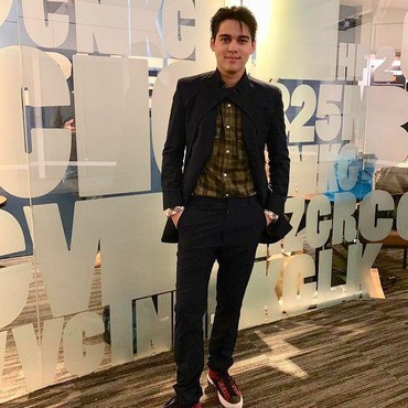 7 Pesona Tampan Maxime Bouttier Eks Prilly Latuconsina Debut Film Hollywood