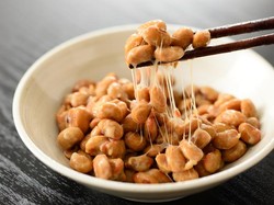 Makan Natto Tren di TikTok, Begini Hukum Konsumsinya dalam Islam