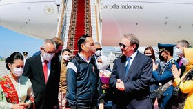 Jokowi Tiba di Moskow untuk Bertemu Putin: Cuaca Cerah Sambut Saya
