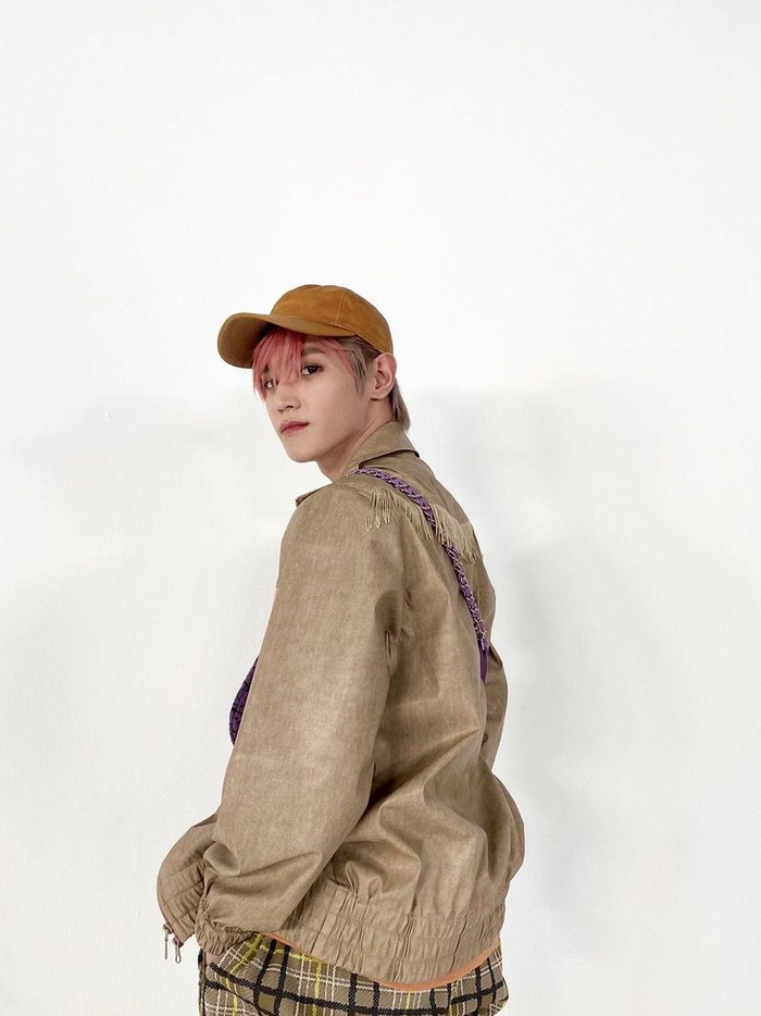 Taeyong NCT lahir di Seoul, Korea Selatan, pada 1 Juli 1995. Ia berzodiak Cancer dan resmi berusia 27 tahun (usia internasional), dan 28 tahun untuk di usia Korea Selatan./ Foto: instagram.com/taeoxo_nct
