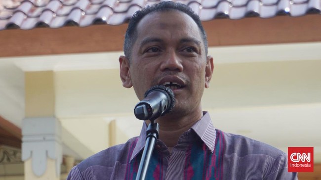 Wakil Ketua KPK Nurul Ghufron mengungkapkan alasannya ingin mengubah masa jabatan pimpinan KPK dari semula empat tahun menjadi lima tahun.
