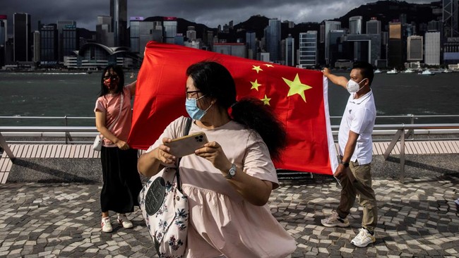 Demo berlangsung dua hari sebelum kongres Partai Komunis China ke-20, di mana Xi Jinping dipastikan bakal terpilih lagi menjadi presiden untuk periode ketiga.