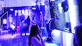 FOTO: Mengintip Isi Pop-up Store BTS di Los Angeles