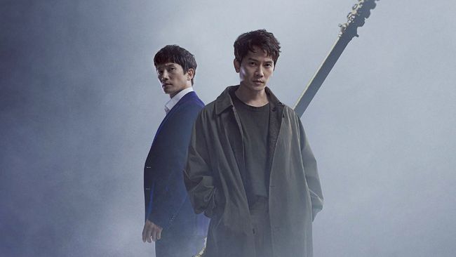 Drama Korea Adamas menceritakan tentang sepasang saudara kembar yang bekerja sama untuk memecahkan misteri pembunuhan ayah tiri.
