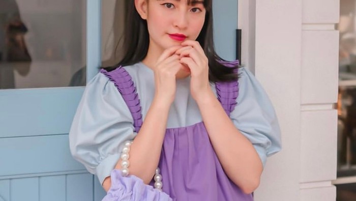 OOTD Cewek Kue yang Bernuansa Manis dan Preppy ala Influencer Vanessa Andrea OOTD Cewek Kue yang Bernuansa Manis dan Preppy ala Influencer Vanessa Andrea