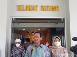 Sultan HB X Bantah Ratusan Karyawan Hotel Ibis dan Malioboro Mall Di-PHK