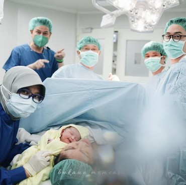 Bahagianya Hikmal Abrar & Nuri Shaden Dikaruniai Anak Ketiga