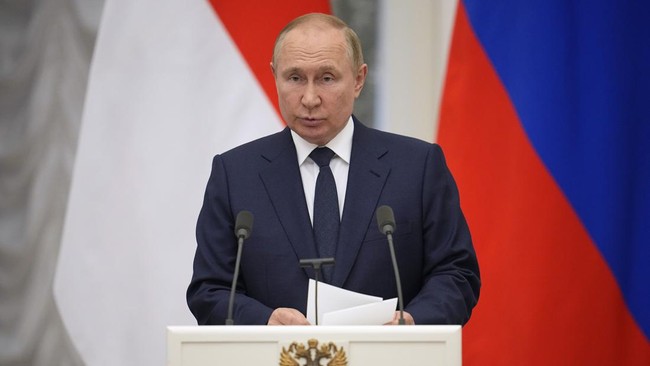 Presiden Rusia Vladimir Putin memberikan ucapan selamat kepada calon presiden nomor urut 02, Prabowo Subianto, meski belum ada real count final dari KPU.