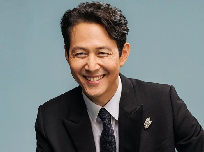 Sebelum diambil oleh Rain, Lee Jung Jae menjadi aktor pertama yang ditawari berperan dalam drama Full House.