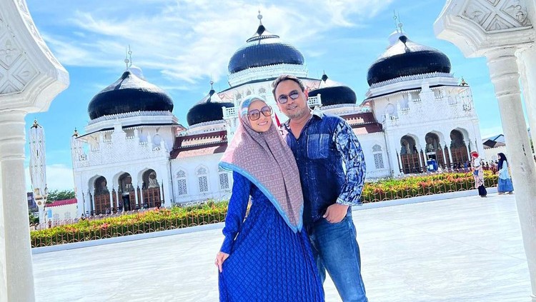 meisya siregar meisya siregar
