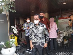 Sambil Berkaca-Kaca, Menhub Budi Karya: Pak Tjahjo Sahabat yang Luar Biasa
