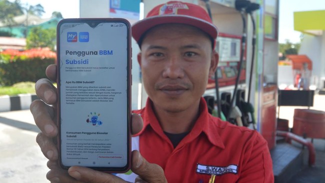 BPH Migas mengisyaratkan mengurangi alokasi volume Pertalite dan Solar subsidi mulai 1 Agustus atau 1 September 2022.