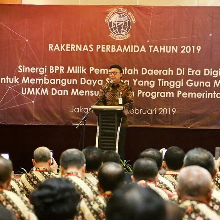 Tjahjo Kumolo Tjahjo Kumolo