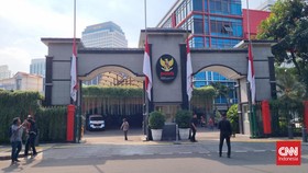 KemenPAN-RB Kibarkan Bendera Setengah Tiang untuk Tjahjo Kumolo
