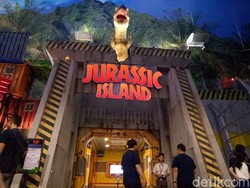 Liburan Seru Dikelilingi Dinosaurus di Trans Studio Cibubur, Mau Coba?