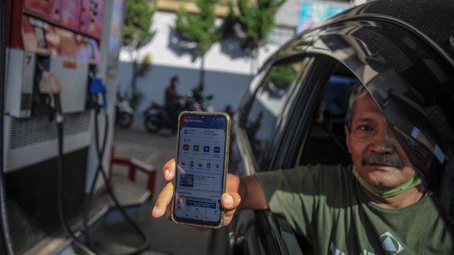 Aplikasi MyPertamina akan terhubung dengan data Polri dengan dalih agar subsidi BBM tepat sasaran.