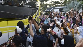 Cerita 46 WNI Pakai Ihram Dikumpulkan di Satu Ruangan Bandara Jeddah