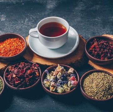 img-title 6 Minuman Herbal yang Dipercaya Bisa Empaskan Perut Buncit, Cocok Diminum Pagi Hari!