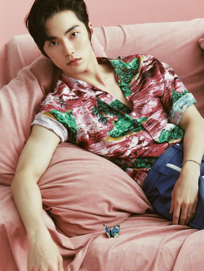 Seunghan juga mengungkapkan bahwa ia telah mendapatkan tawaran bergabung dari dua agensi yang berbeda, namun akhirnya ia memilih bergabung dengan SM Entertainment/ Foto: twitter.com/smrookies