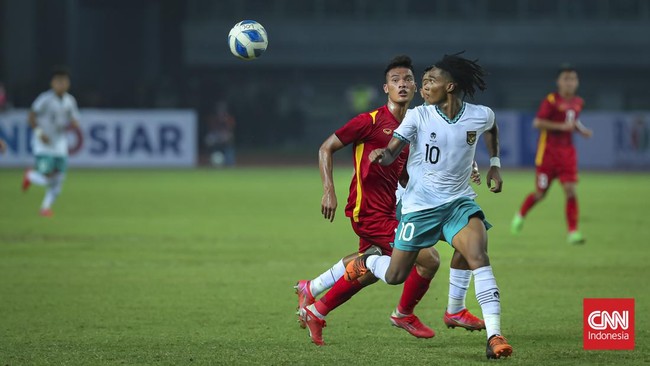 Nova Arianto meminta para pemain Timnas Indonesia U-19 melakukan evaluasi kenapa tak bisa menang lawan Vietnam dan Thailand di Piala AFF U-19 2022.