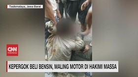 VIDEO: Kepergok Beli Bensin, Maling Motor Dihakimi Massa