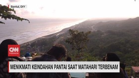 VIDEO: Menikmati Keindahan Pantai Saat Matahari Terbenam